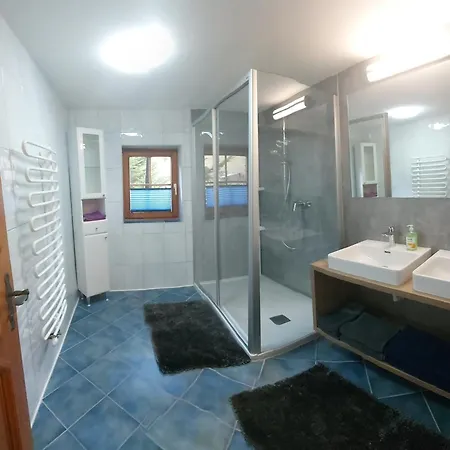 Hirzbachgut Nyaraló *